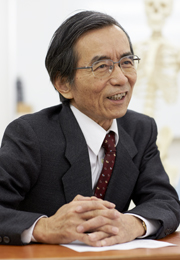 金田一　孝二 先生