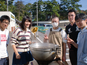 模擬店が大人気！